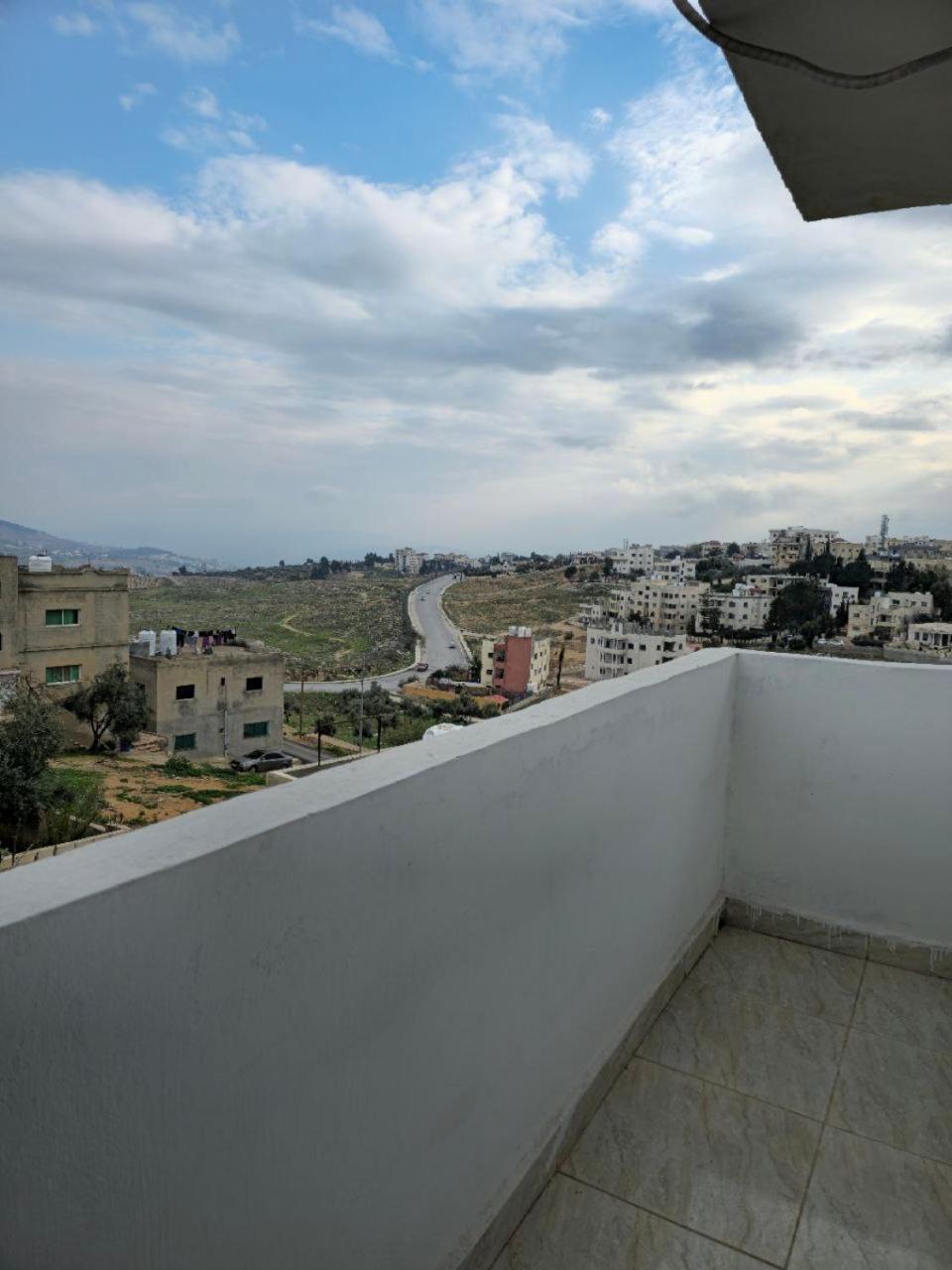Furnished Apartment For Rent In Jarash شقة مفروشة للإيجار في جرش Экстерьер фото